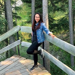 Meet your Posher, Angela